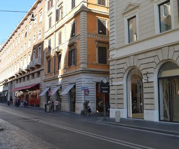 Leoncino 36 In * Roma